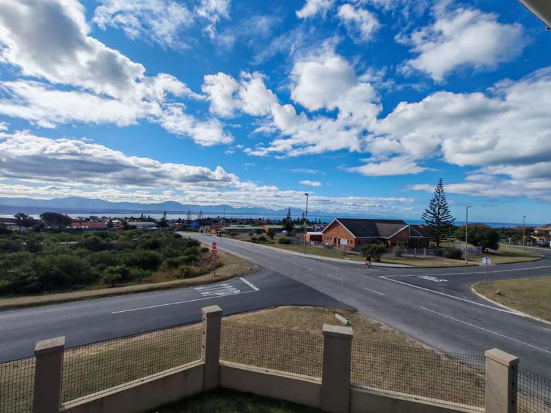 3 Bedroom Property for Sale in Mossel Bay Central Western Cape